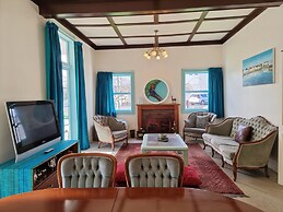 4 Bedroom Character House Papakura