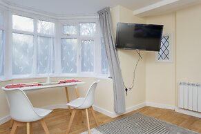 Luxury Burgess Apartments