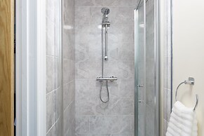 Luxury Burgess Apartments