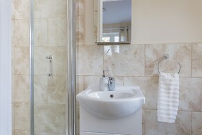 Luxury Burgess Apartments