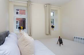 Luxury Burgess Apartments