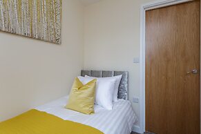 Luxury Burgess Apartments