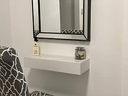 Comfortable and Modern 2-bedroom Flat in Bridgend