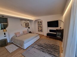 Hotel Delle Rose a Luxury Boutique Hotel