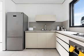 Elegant 2BD Apartment in Jaffa Area