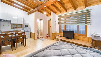 Gangneung Sinami68 Pension