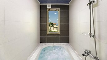 Jeju Basafan Spa Pension
