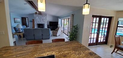 Dancin Dolphin 3 Bedroom Home by RedAwning