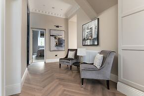 Luxury Georgian City Retreat - Hot Tub - Patio