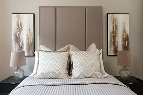 Luxury Georgian City Retreat - Hot Tub - Patio