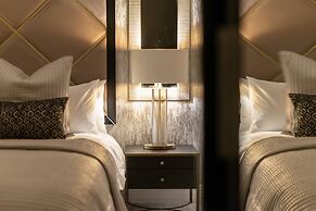 Luxury Georgian City Retreat - Hot Tub - Patio