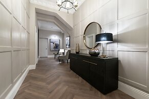 Luxury Georgian City Retreat - Hot Tub - Patio