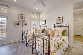 Hook, Wine & Sinker 133 SE