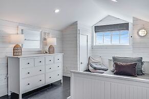 One Particular Harbor 119 FI