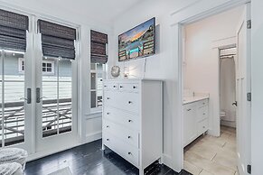 One Particular Harbor 119 FI