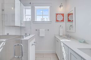 One Particular Harbor 119 FI