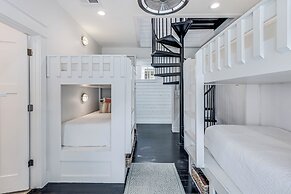 One Particular Harbor 119 FI