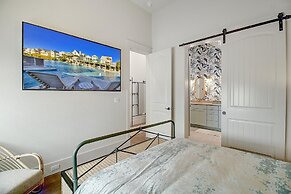 Sandy Feet Retreat TC 9106