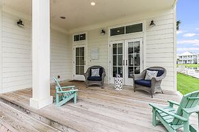 Seaside Escape 152 RO