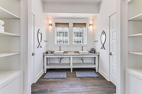 Seaside Escape 152 RO