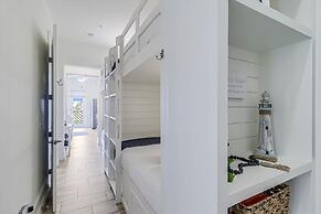 The Bunkhouse TC 10303