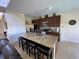 Balmoral Breeze 5 Bedrooms