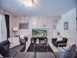 Blissful Retreat 6 Bedrooms