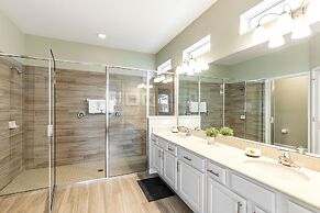 Lake Breeze 6 Bedrooms