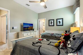 Lake Breeze 6 Bedrooms