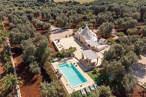 Trullo Mil With Private Pool by Apuliarentals