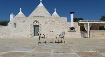 Trullo Mil With Private Pool by Apuliarentals