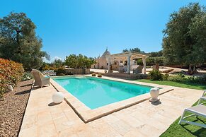 Trullo Mil With Private Pool by Apuliarentals