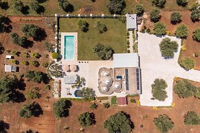 Fantastic Trulli Olea With Pool Garden