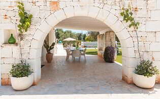 Fantastic Trulli Olea With Pool Garden