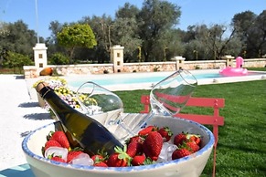 Fantastic Trulli Olea With Pool Garden
