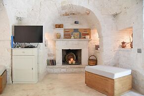 Luxury Trulli Terrarossa With Pool