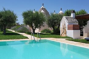 Luxury Trulli Terrarossa With Pool