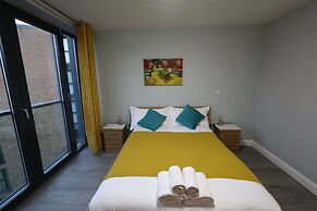 SS- Penthouse Lux Suite