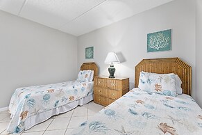 Ocean & Racquet by Distinctive Beach Rentals
