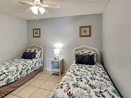 Ocean & Racquet by Distinctive Beach Rentals