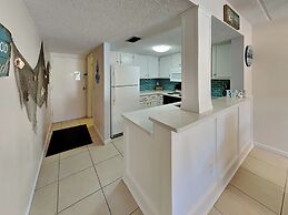 Ocean & Racquet by Distinctive Beach Rentals