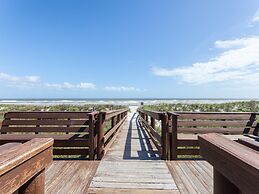 Ocean & Racquet by Distinctive Beach Rentals