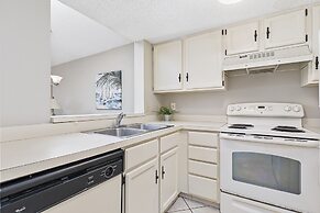 Ocean & Racquet by Distinctive Beach Rentals