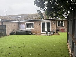 Hottub - Beach - Bbq - Petsok - 6 Guests