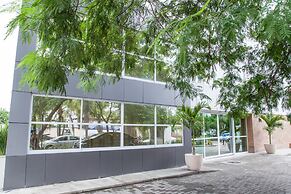 ATH Hotel - Américas Townhouse
