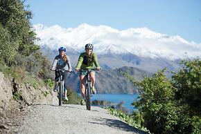 Bull Ridge Retreat - Sleeps 8 - Hot Tub