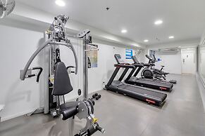 Spacious 2BR CBD Apartment Balcony