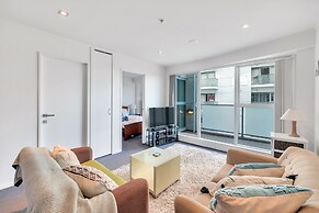 Spacious 2BR CBD Apartment Balcony
