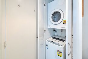 Spacious 2BR CBD Apartment Balcony