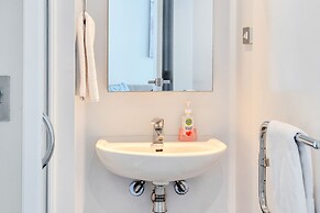 Spacious 2BR CBD Apartment Balcony